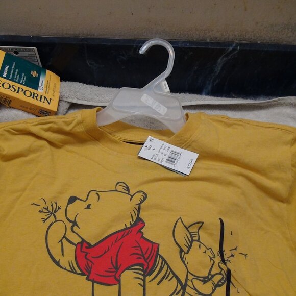 Disney Winnie the Pooh and Piglet T-shirt Yellow Women's Large - Picture 9 of 16